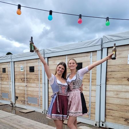 Oktoberfest Wiesn Camp Lodge München Buitenkant foto
